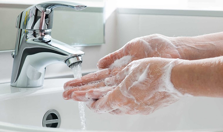 Nước rửa tay khô – sử dụng như thế nào cho an toàn?